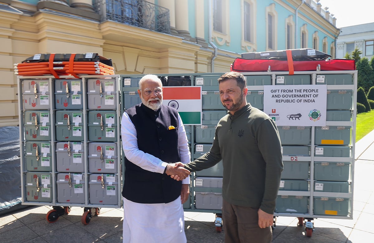 X/@PMOIndia : The indigenously developed BHISHM Cubes contain essential medicines and equipment designed to provide medical care for emergency situations.
